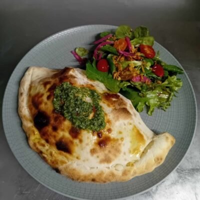 pizza-calzone-cafepepone