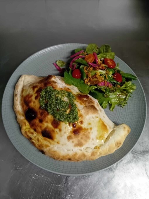pizza-calzone-cafepepone